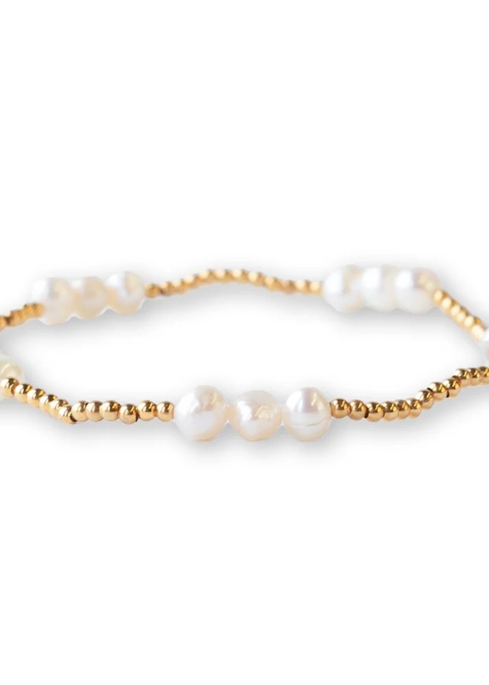 Lenny & Eva Gilded Gold Beaded Stretch Bracelet - Trio Pearl