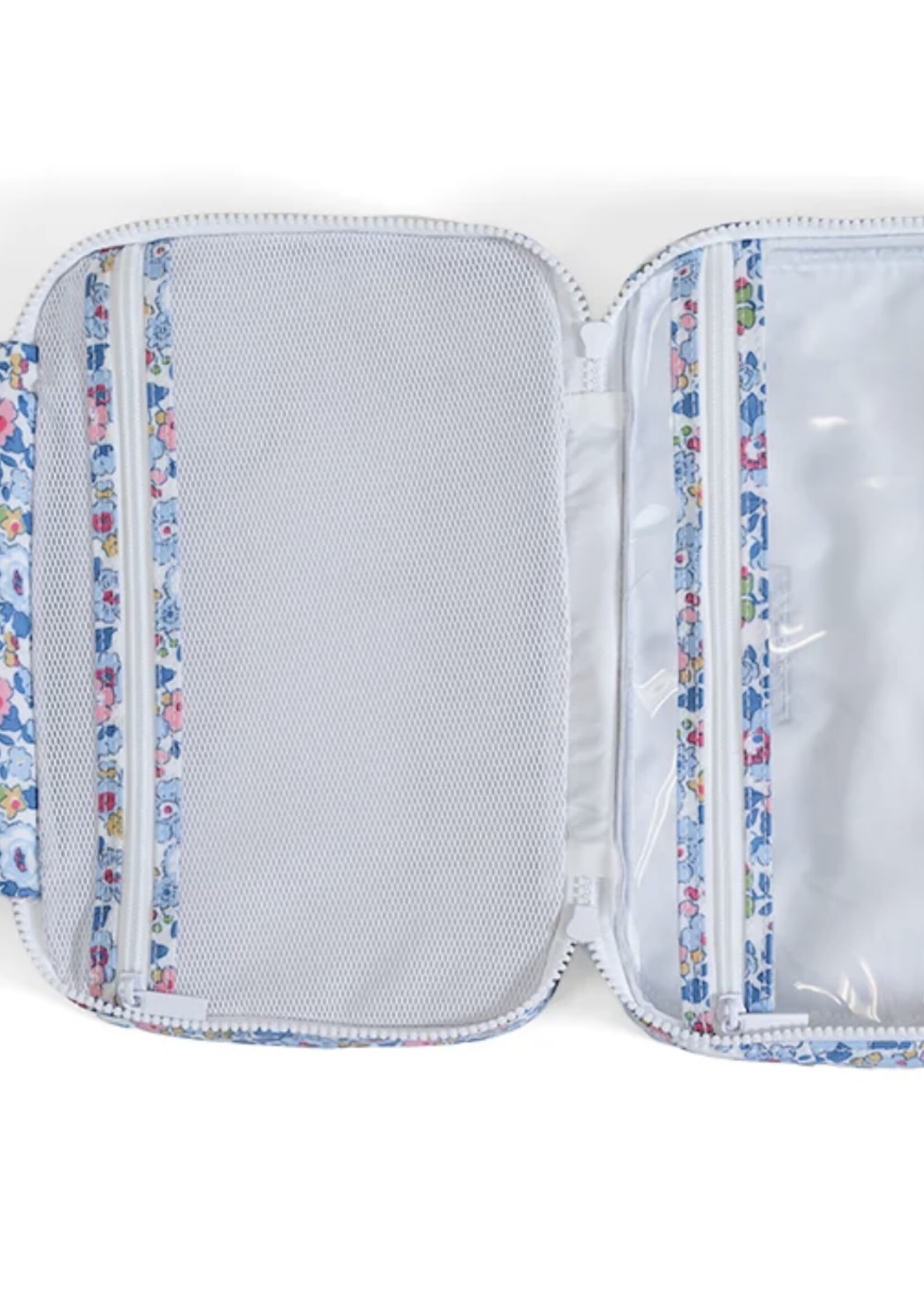 TRVL DESIGN Bundle Up2 Hanging Toiletry Bag Bridgehampton