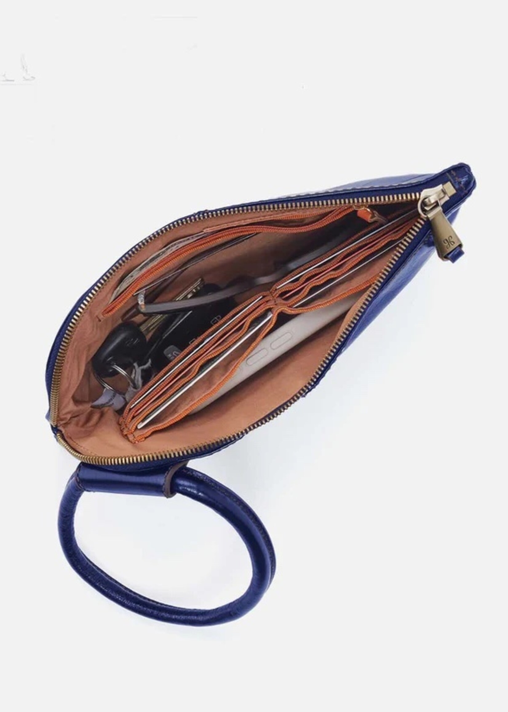 hobo Sable Wristlet Winter Violet