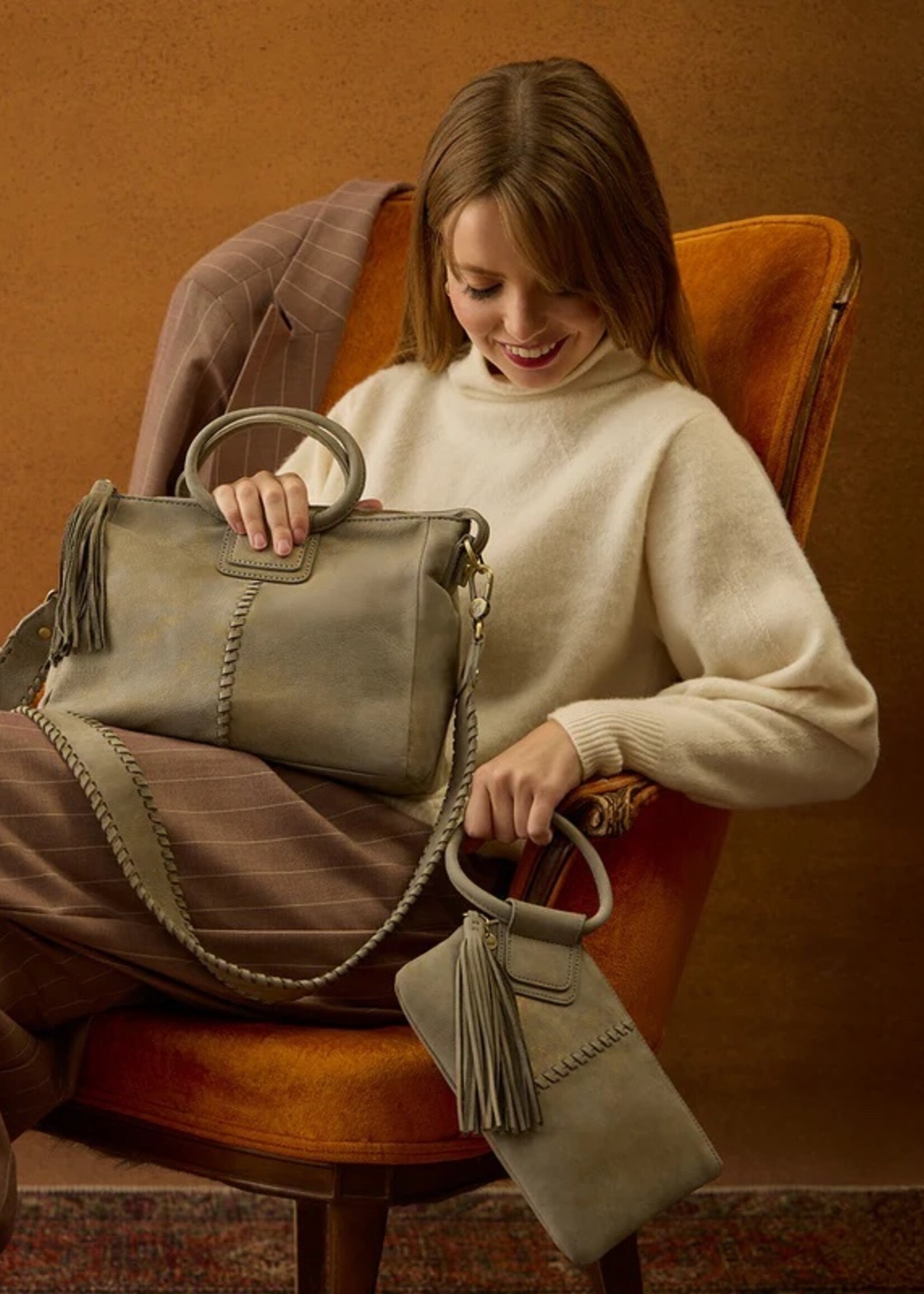 hobo Sable Wristlet Golden Granite