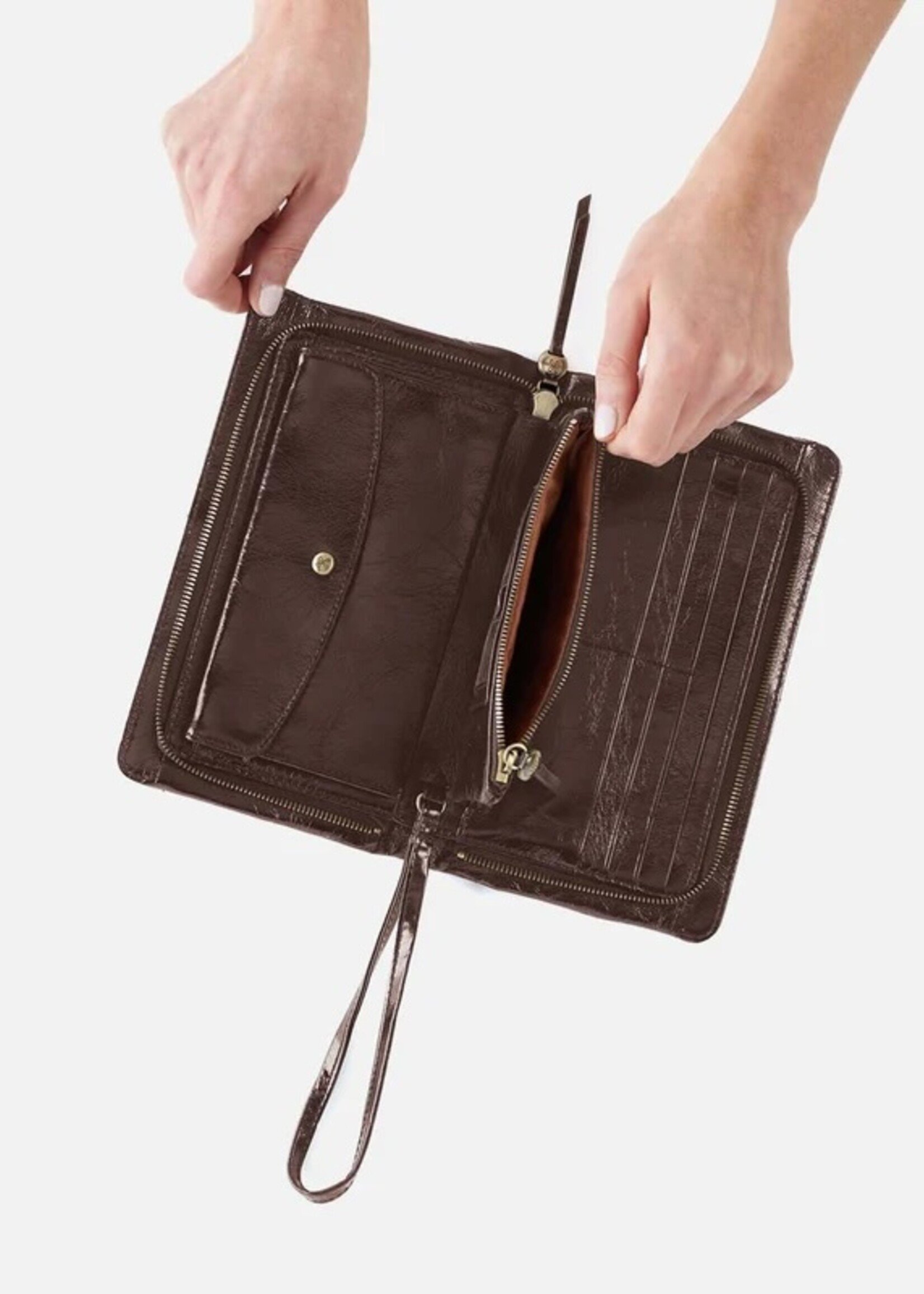 hobo Evolve Wristlet Hearthstone