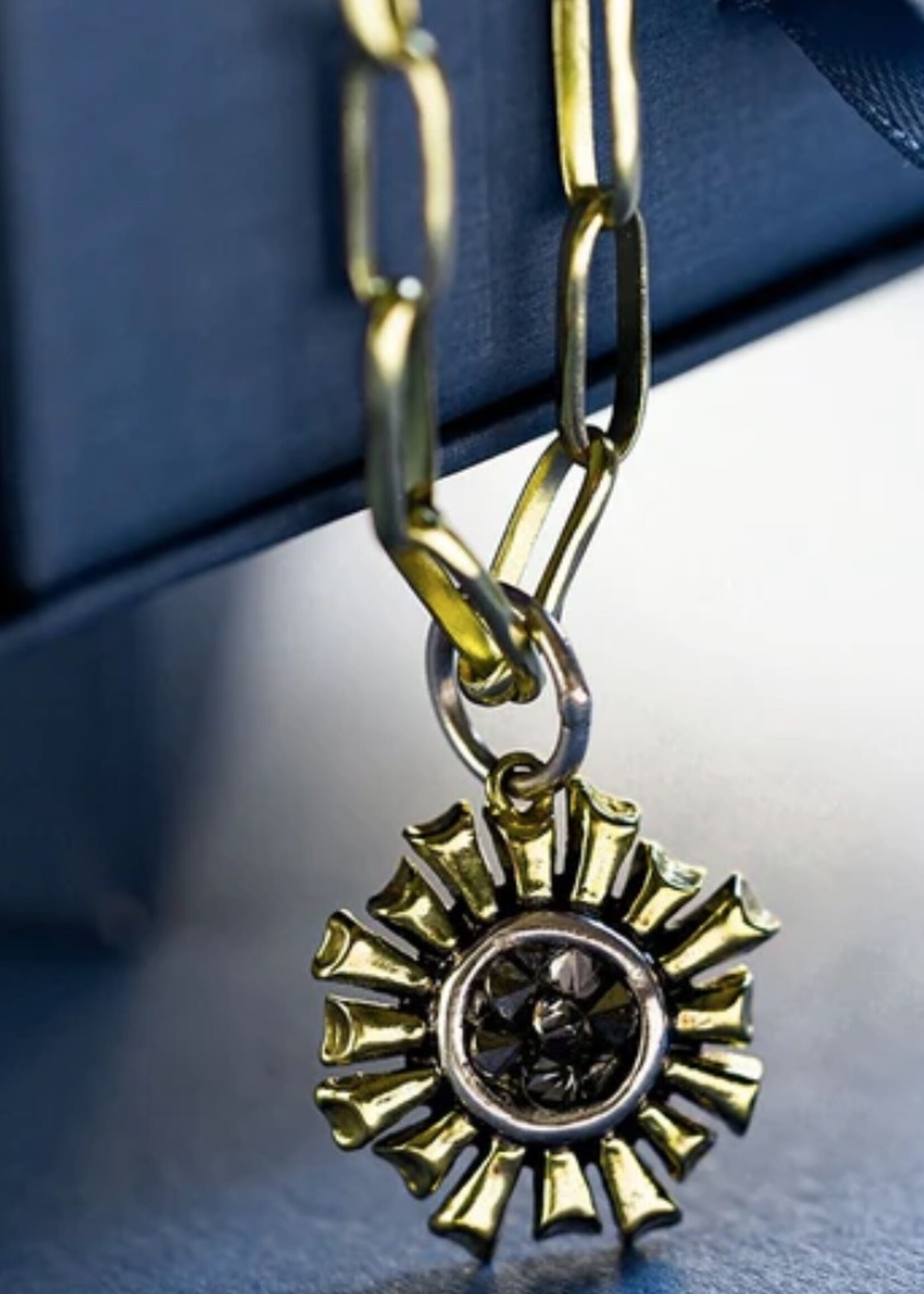 waxing poetic Be The Light Charm