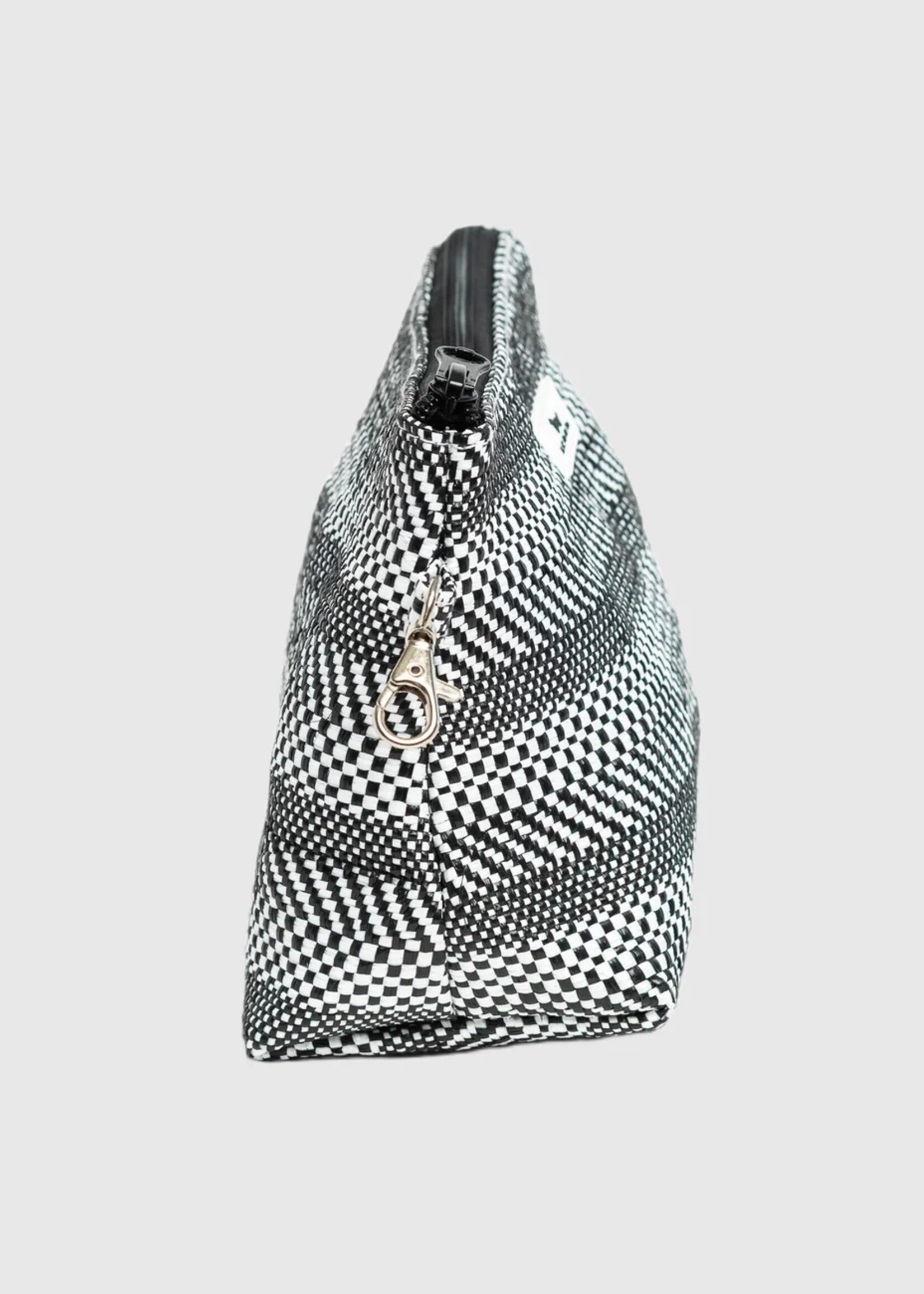 Scout On Holiday Pouch Castaway