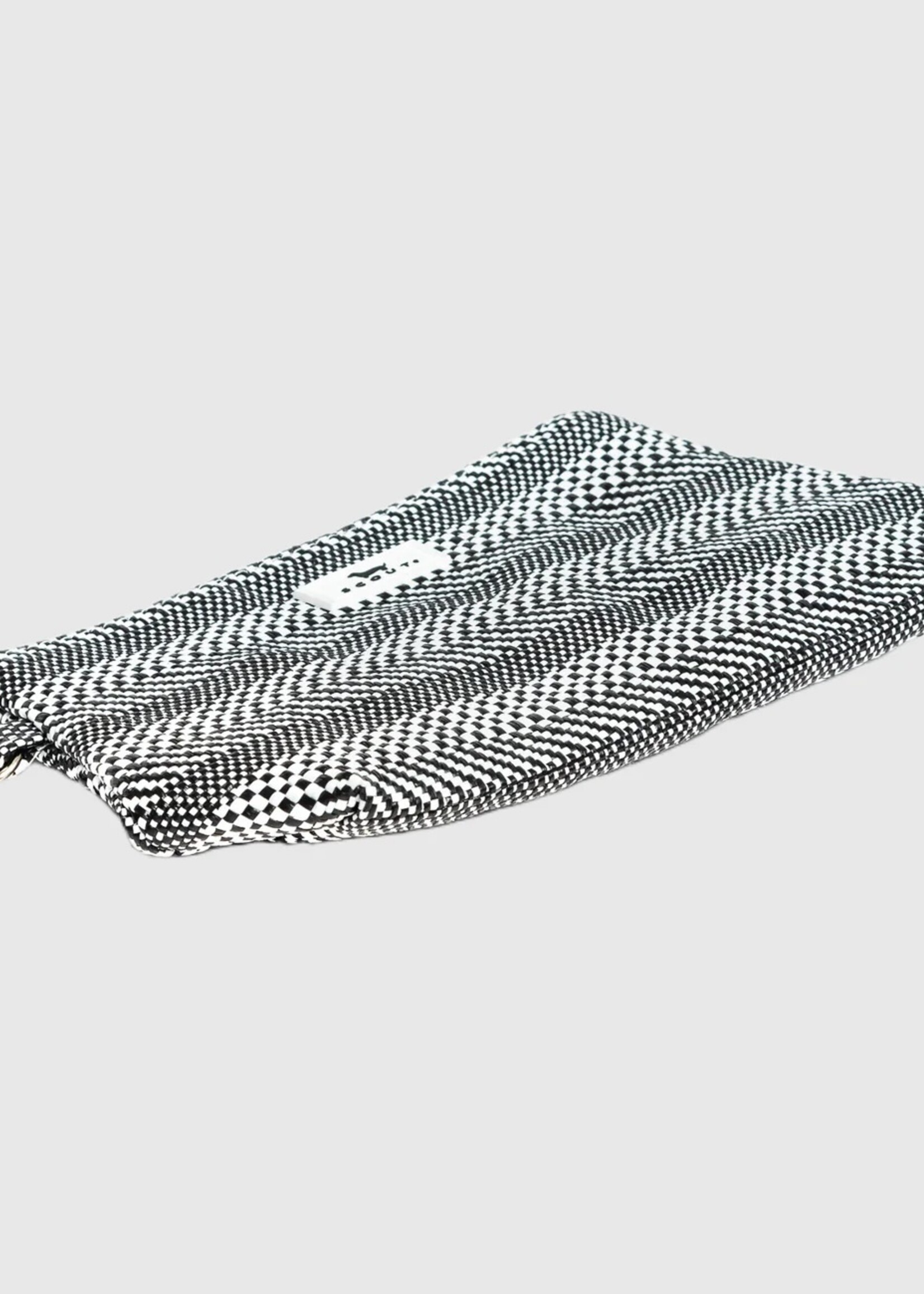 Scout On Holiday Pouch Castaway