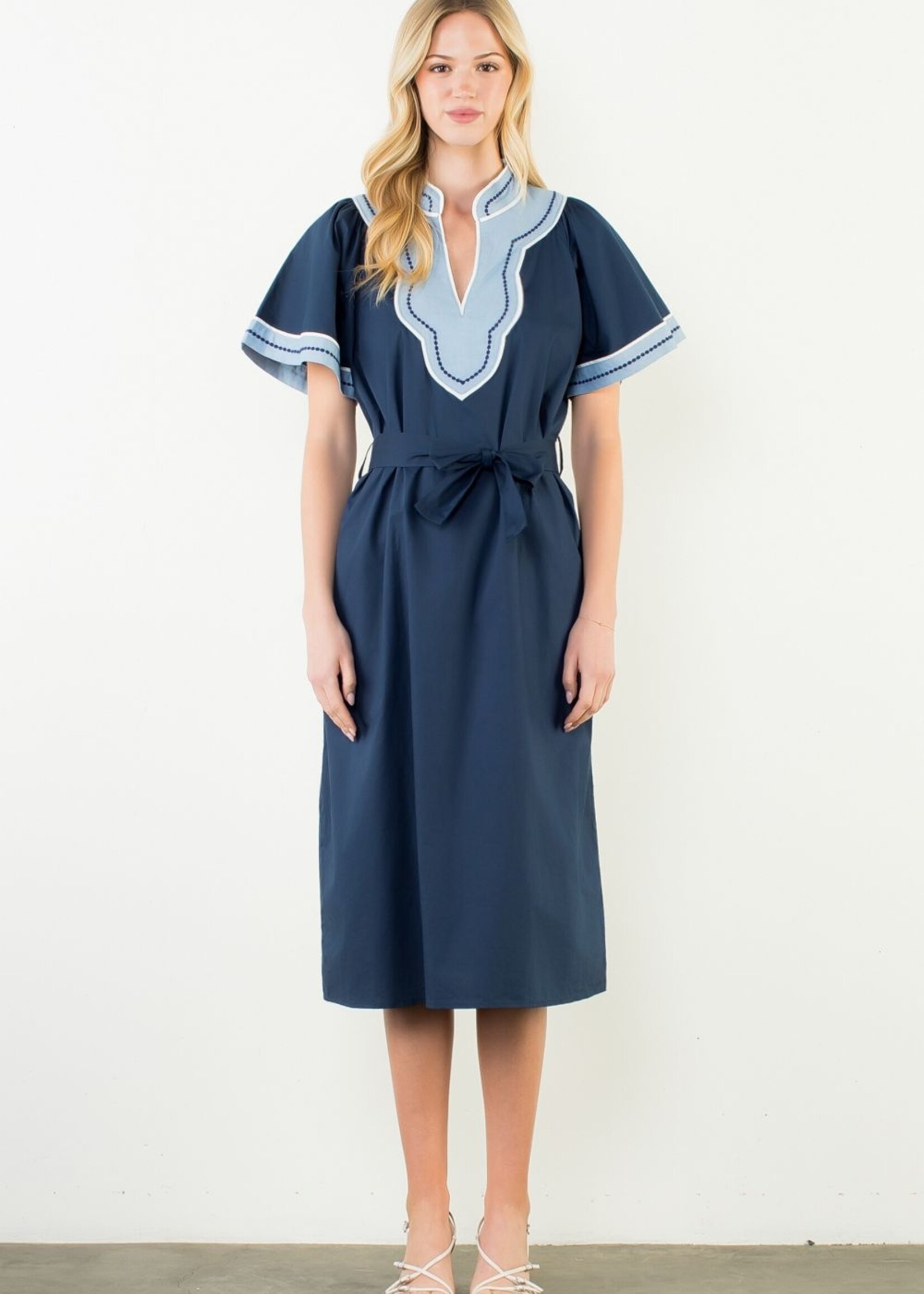 THML Short Sleeve Navy V-Neck Dress