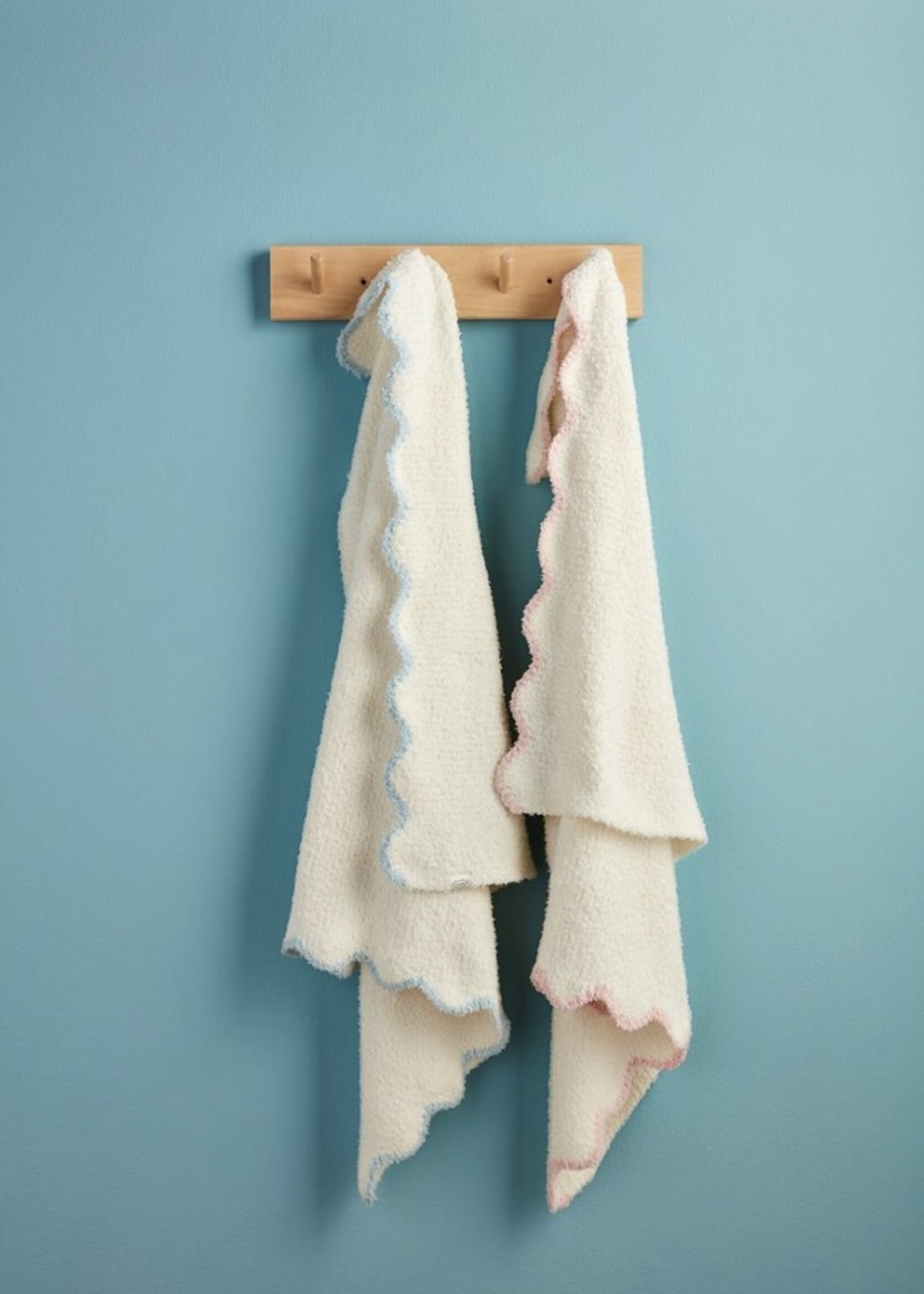 Mudpie Blue Scallop Chenille Blanket