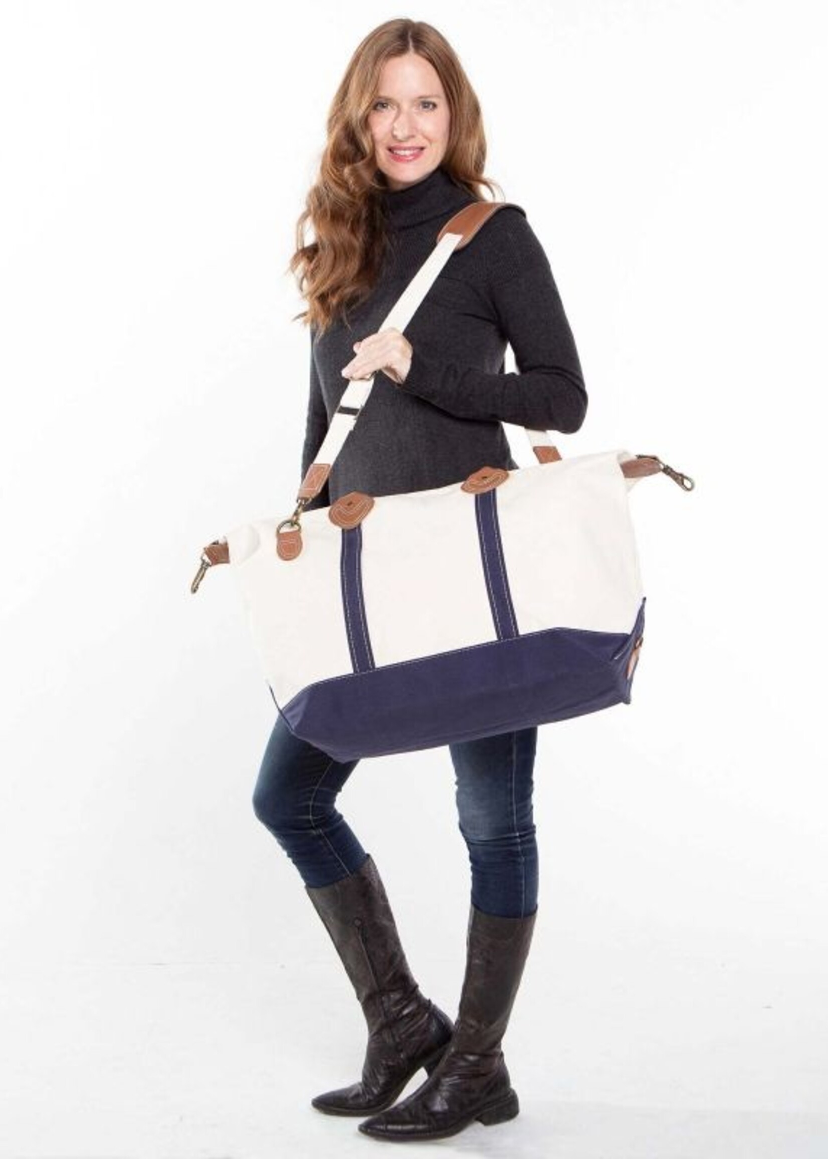 CB Station Canvas Weekender + Pouch Deal