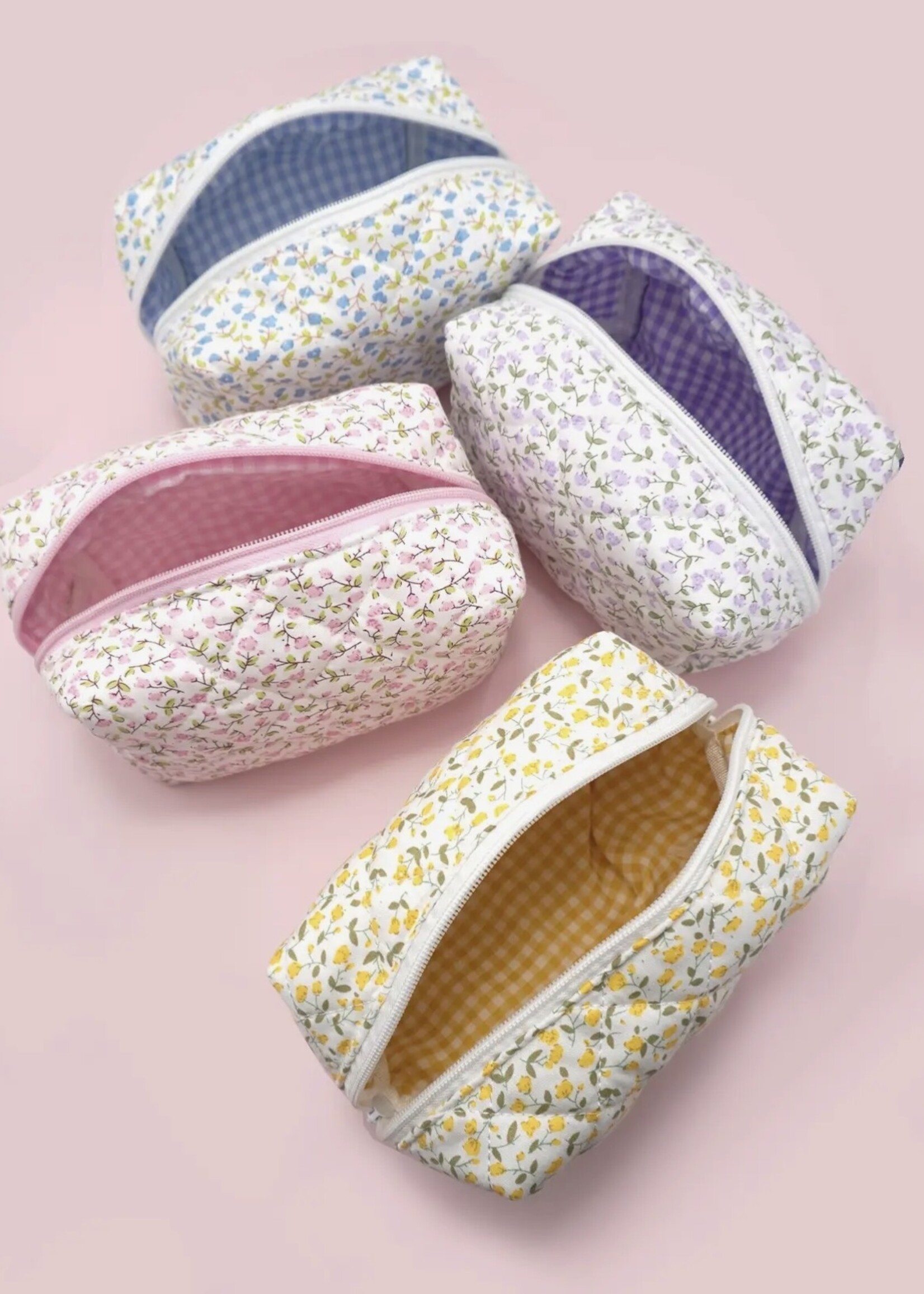 JOSSLYN Floral Quilted Travel Pouch