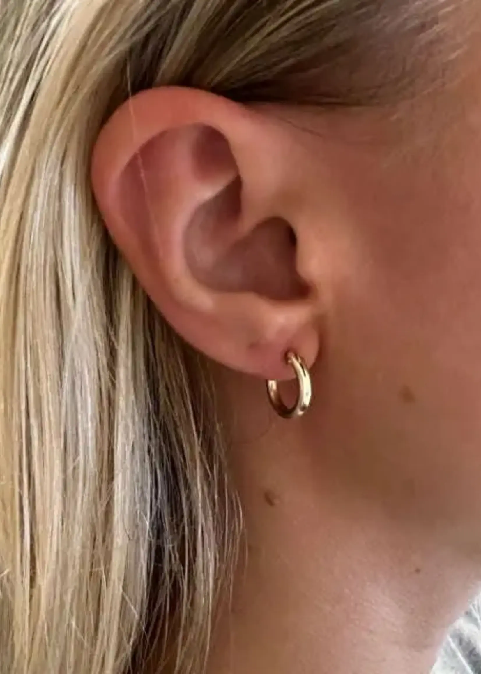 erin gray erin gray Monterey13mm Gold Hoop Earring