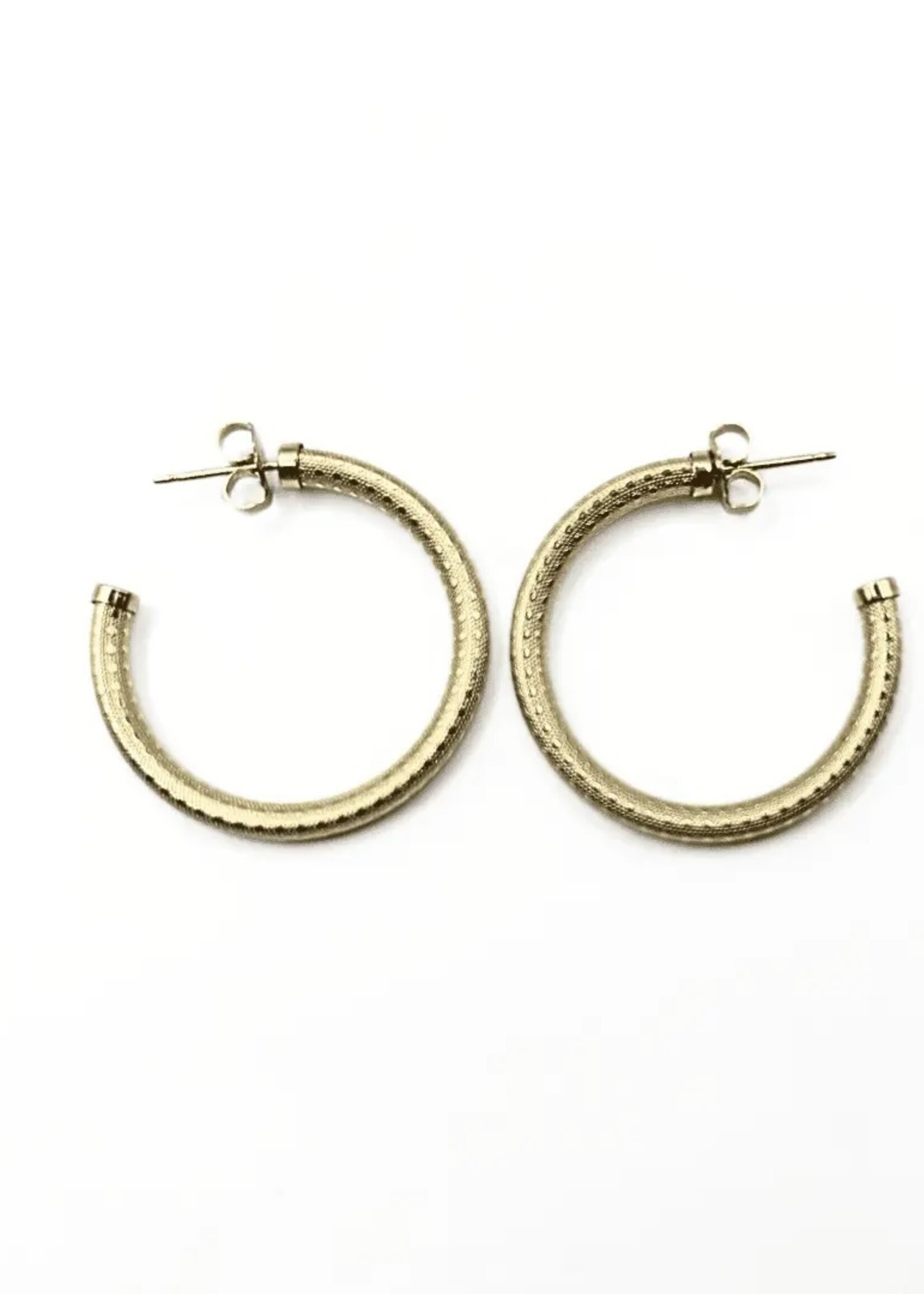 erin gray erin gray Bali 27mm Gold Patterned Post Hoop