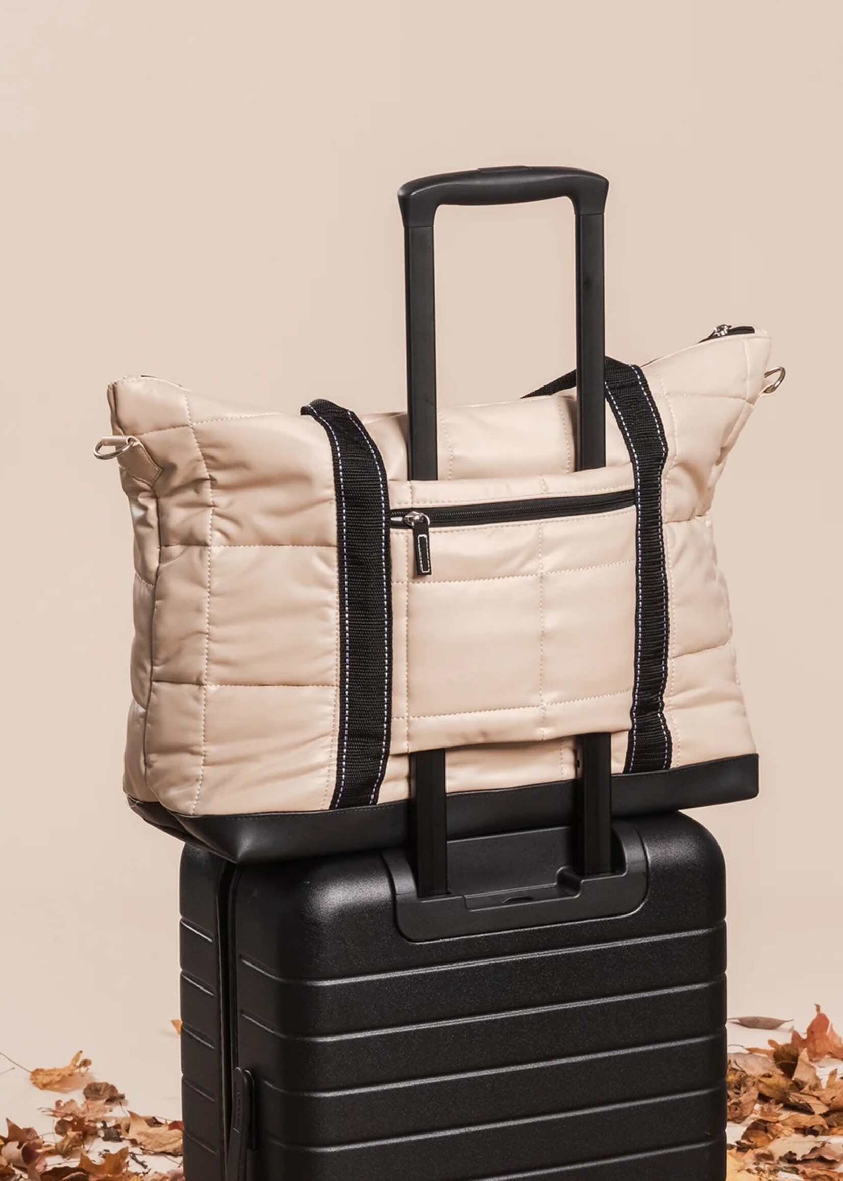 scout by bungalow Scout Triple Advisor Putty Box Quilted