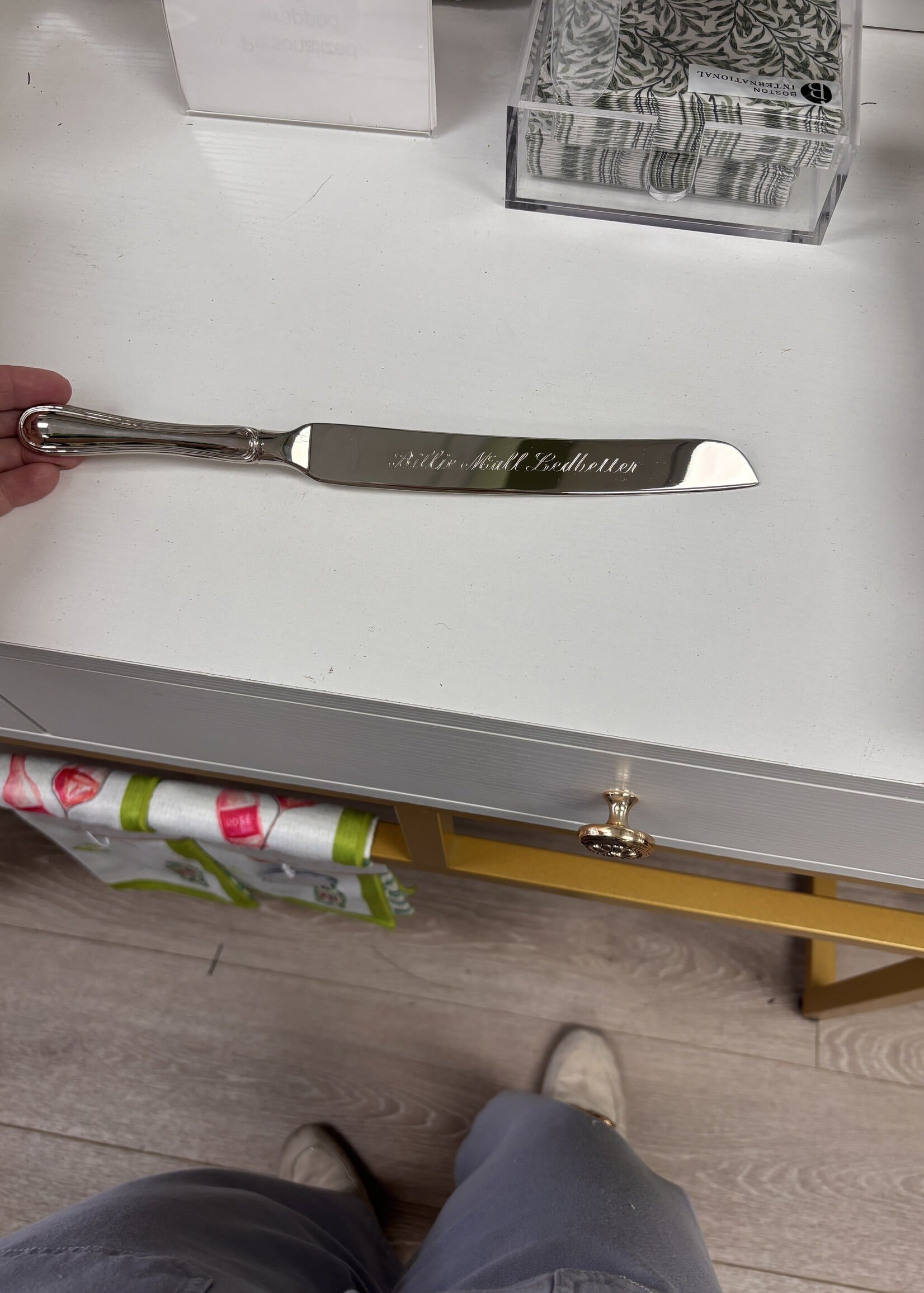 Creative Gifts Engraved Heirloom Knife