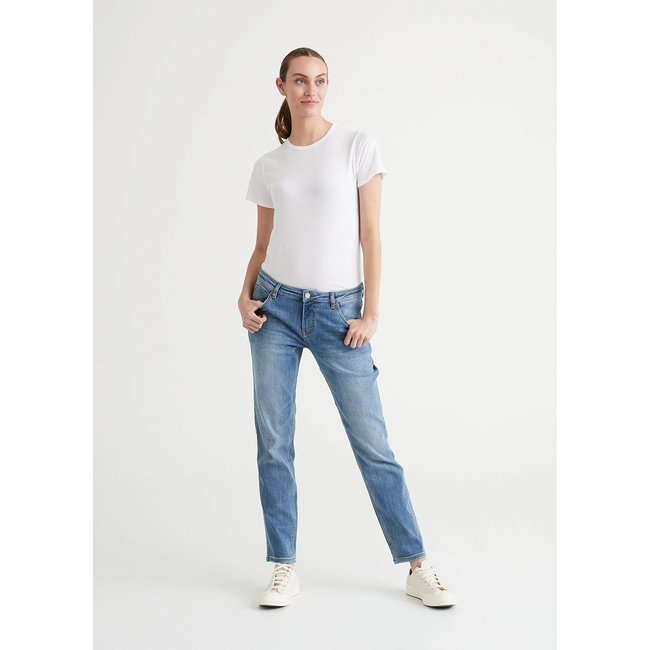 Duer Women's Performance Denim Girlfriend Jean