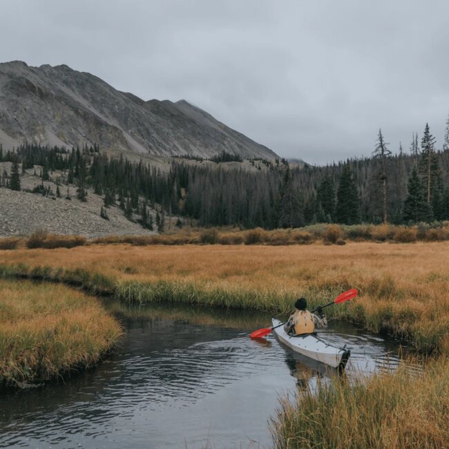 Aqua Bound Sting Ray Hybrid  2 Piece Versa-Lok Adjustable Carbon Kayak Paddle