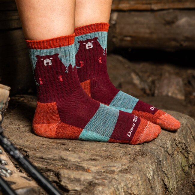 Darn Tough Women's Bear Town Micro Crew Lt Socks with Cushion