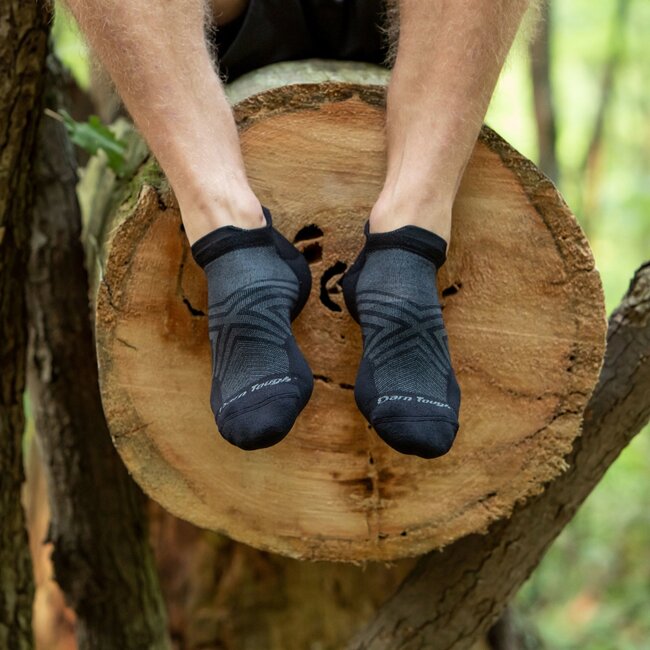 Darn Tough Men's Run No Show Tab Ultra-Lightweight Socks
