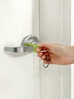 PUSH PULL KEYCHAIN