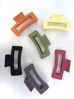 MEREDITH MATTE HAIR CLAW