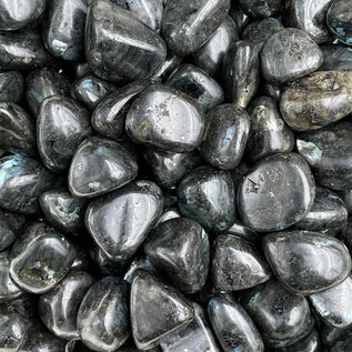 Stone Spinner Raw Emerald