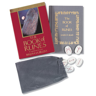 St. Martin's Press New Book of Runes Set, The - by Ralph H. Blum
