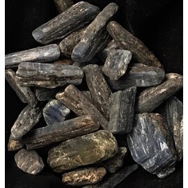 Stone Spinner Raw Blue Kyanite