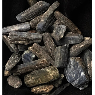 Stone Spinner Raw Blue Kyanite