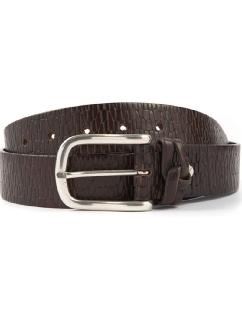 Geometric leather belt