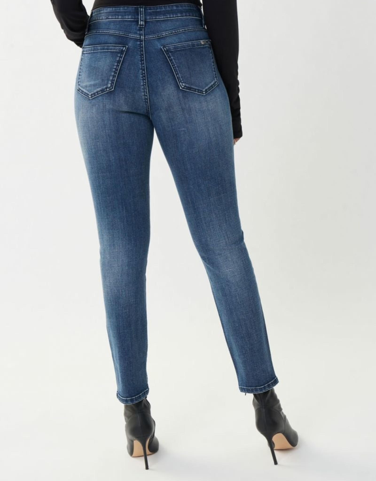 Joseph Ribkoff Joseph Ribkoff Slim Classic Jeans with jewelled detailing 223935