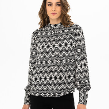 Renuar Renuar Woven Long Sleeve Blouse R5062