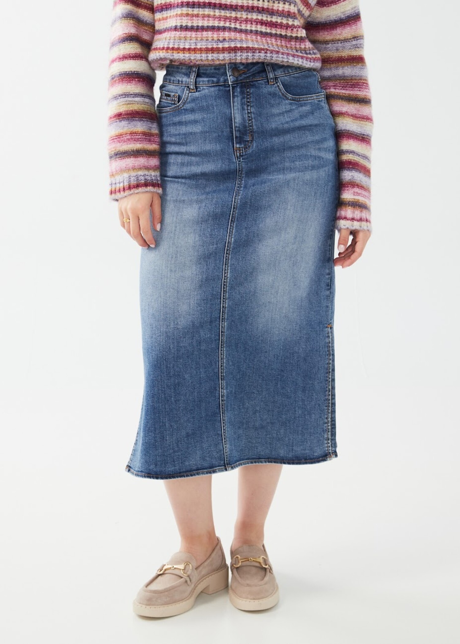French Dressing Column Skirt W Slits 6981843 Main Street