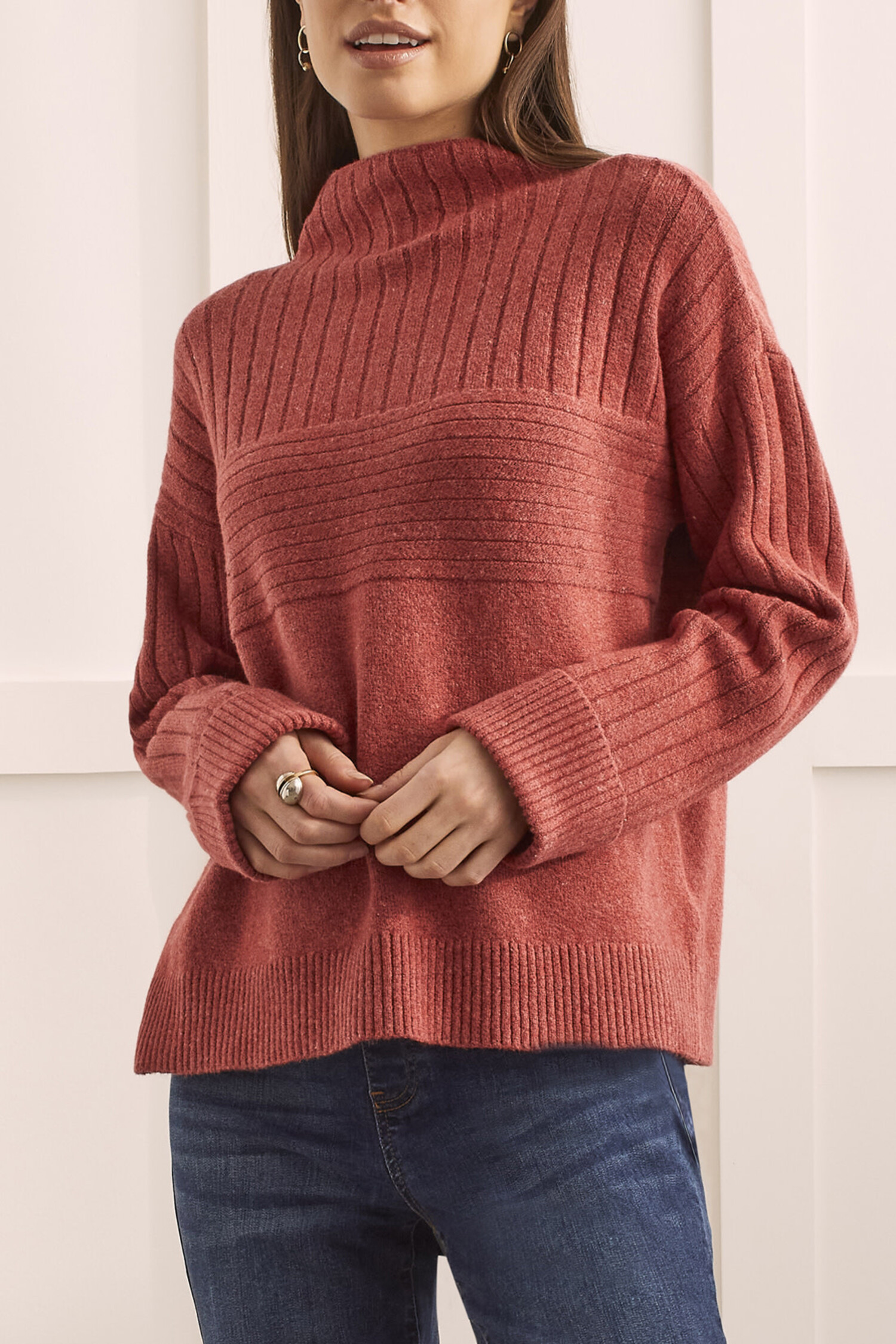 Monki ribbed knitted sweater in rust