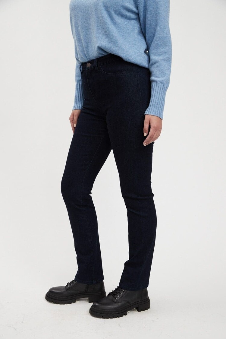 French Dressing Jeans FDJ 6739902 Suzanne Straight Leg 360 Stretch Denim