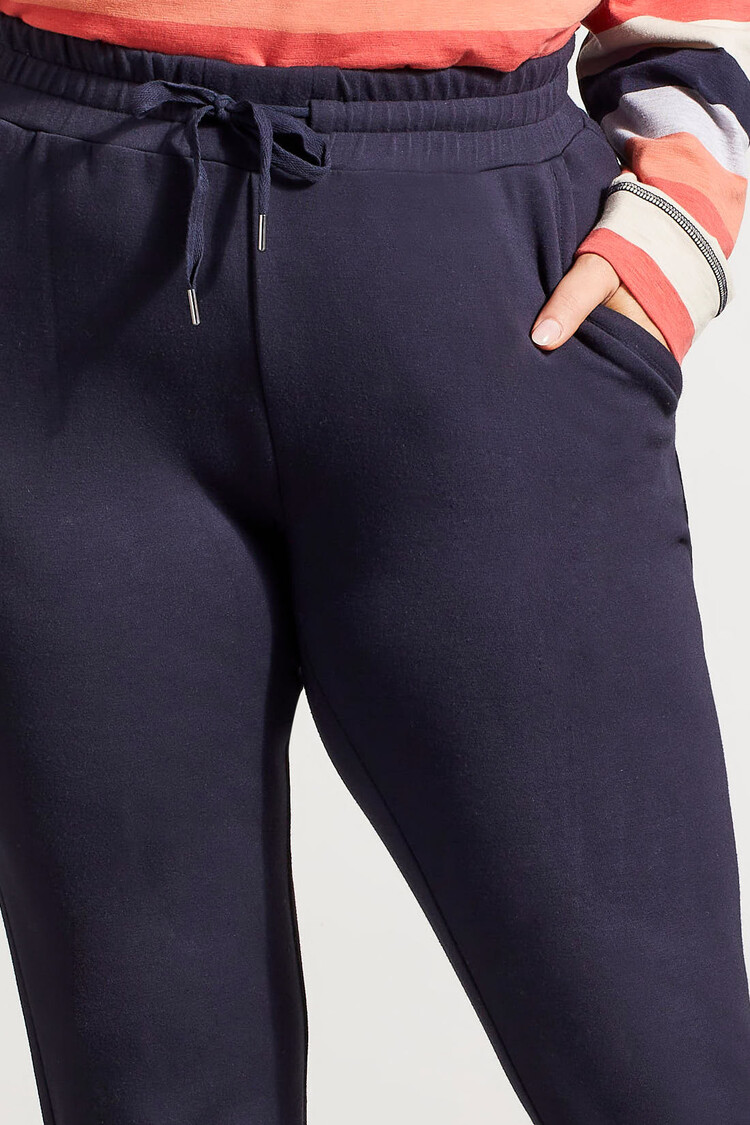 Tribal Tribal 1927V Size Inclusive Techno Lux Pull On Ankle Pant