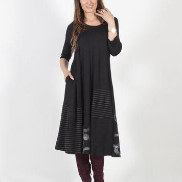 Pure Essence Pure Essence Long Sleeve Multi Print Dress W/ Pockets 575-5106