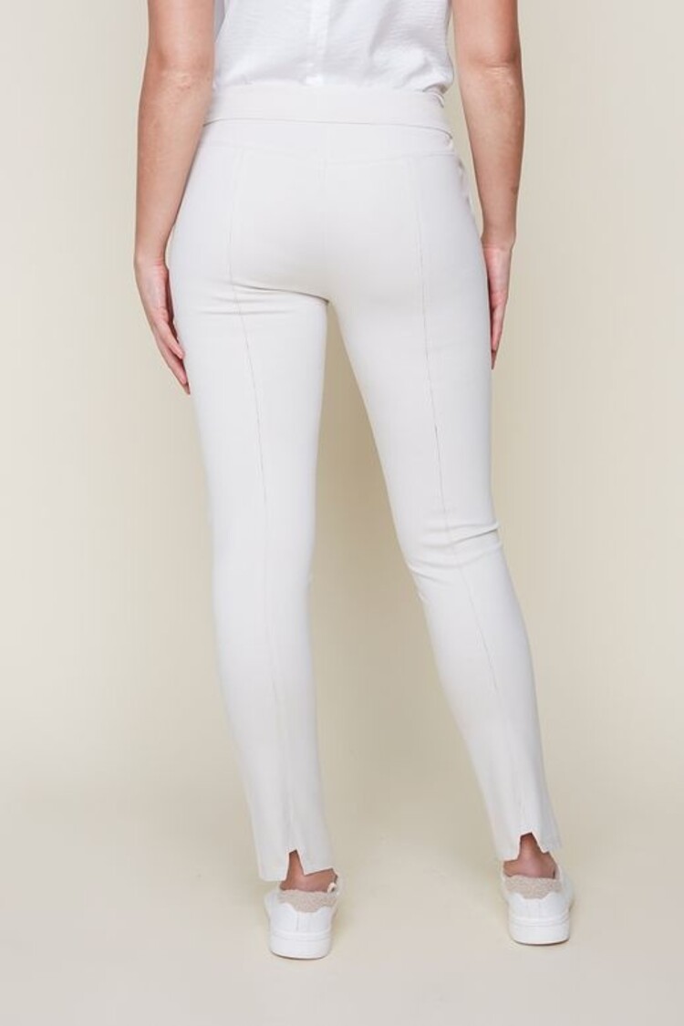 Renuar Renuar R1911 Pull On Slim Leg Pant with Pockets