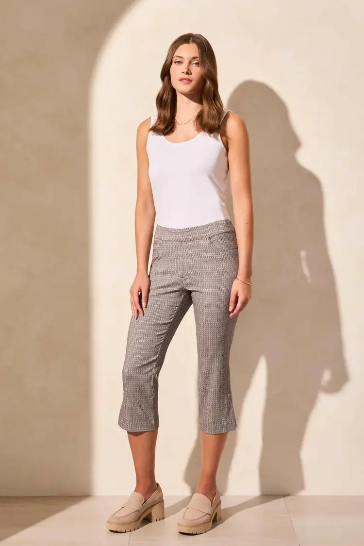 Tribal Tribal 2178O Printed Bengaline Pull On Capri with Button Vent