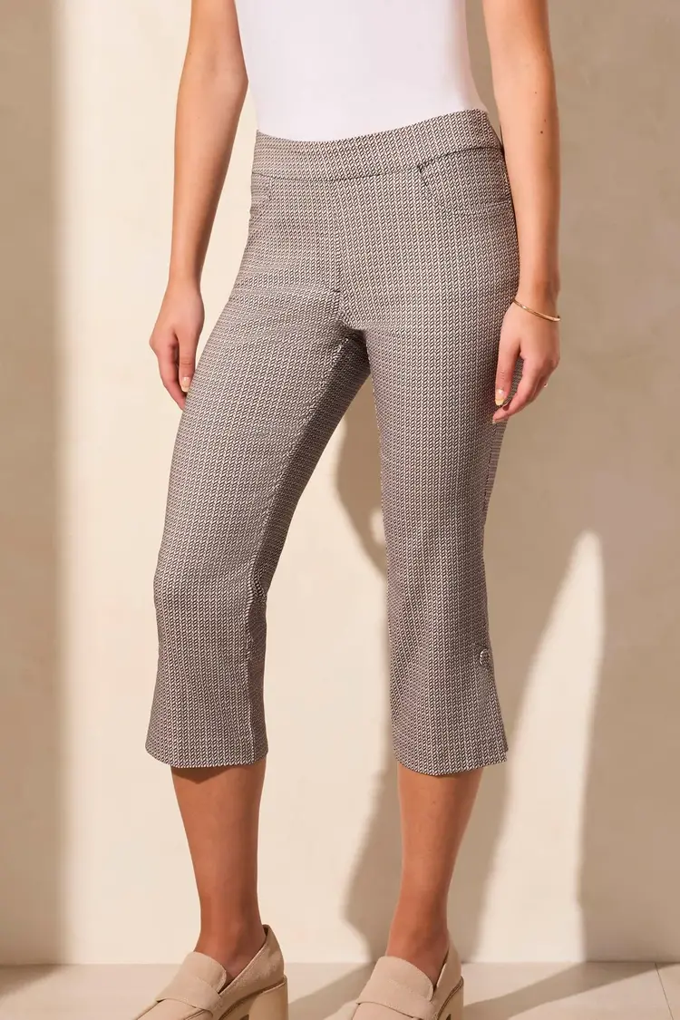 Tribal Tribal 2178O Printed Bengaline Pull On Capri with Button Vent