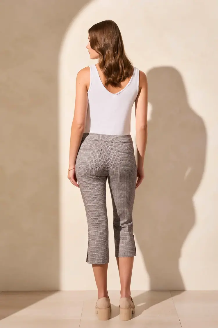 Tribal Tribal 2178O Printed Bengaline Pull On Capri with Button Vent