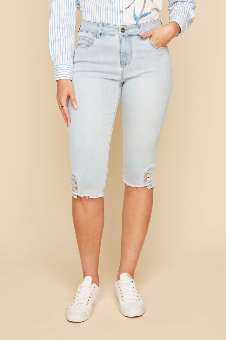 Renuar Renuar R8115 Denim Capri with 5 Pockets and Frayed Hem