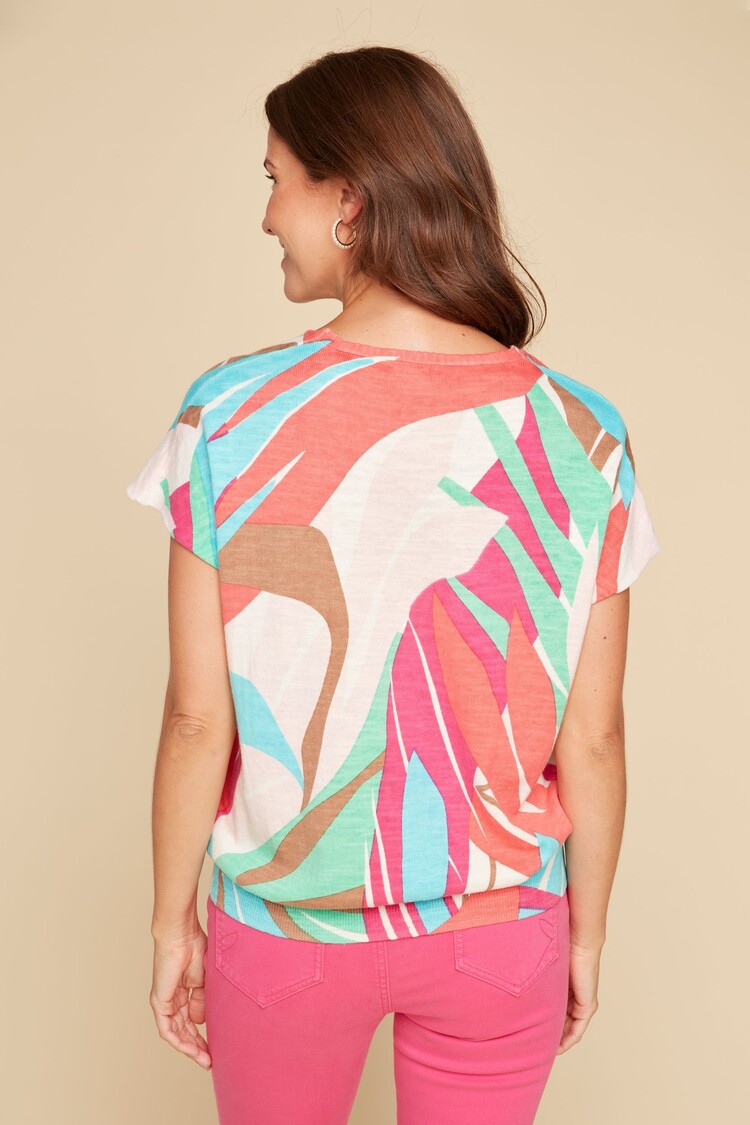 Renuar Renuar R6937 Sleeveless V-neck Top