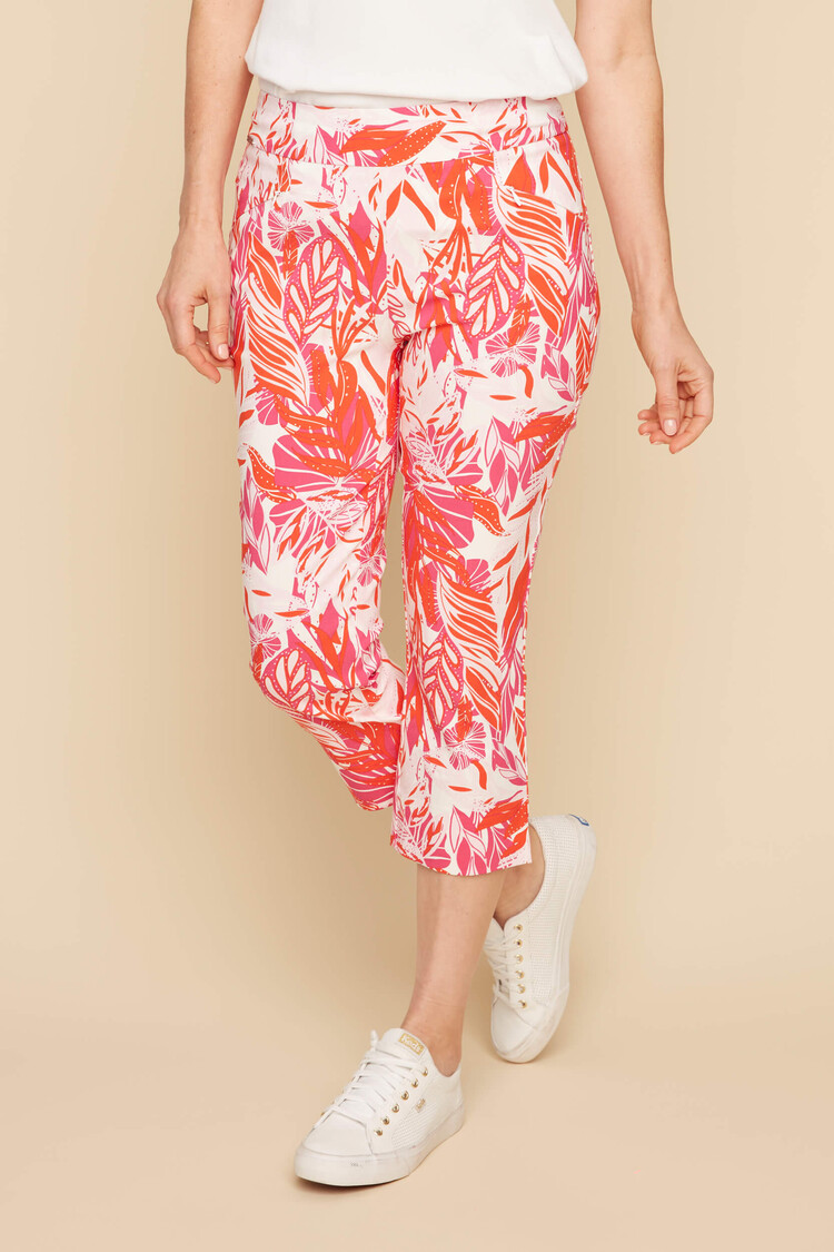 Renuar Renuar R8088 Woven Pull On Capri with Front Zipper Pockets