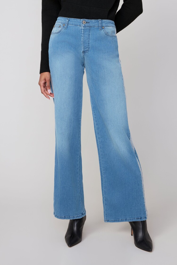 Renuar Renuar R11017DP Petite Straight Leg Jean w/ Side Panel Detail