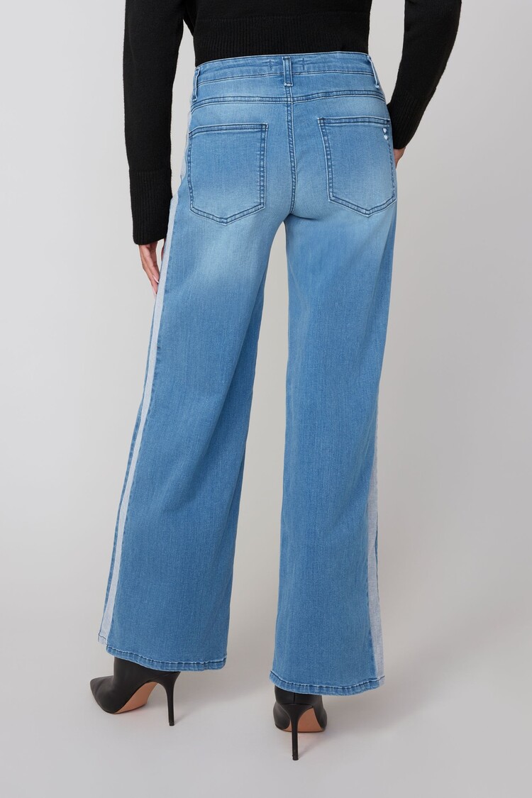Renuar Renuar R11017DP Petite Straight Leg Jean w/ Side Panel Detail