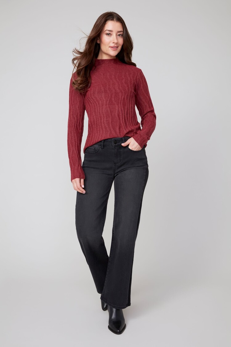 Renuar Renuar R11017DP Petite Straight Leg Jean w/ Side Panel Detail