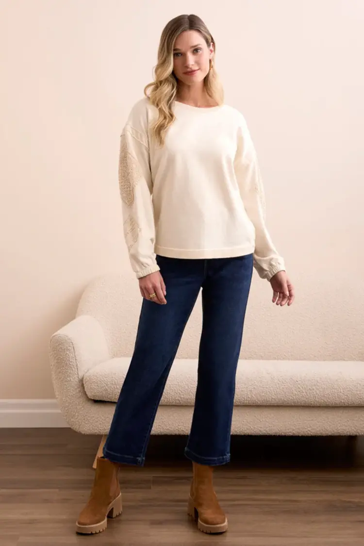 Tribal CREW NECK APPLIQUE DTL  W/SPECIAL WASH-LT OLIVE LEAF