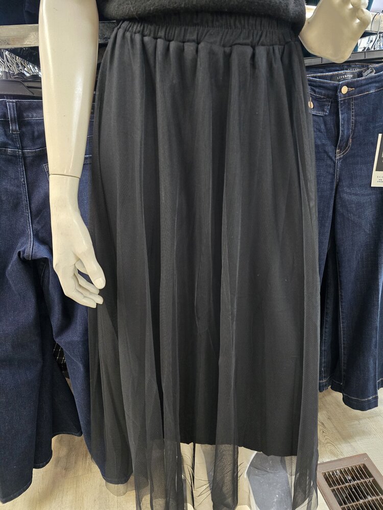 Eternelle Eternelle Long Flowy Skirt 25253