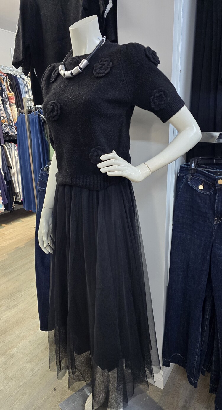 Eternelle Eternelle Long Flowy Skirt 25253