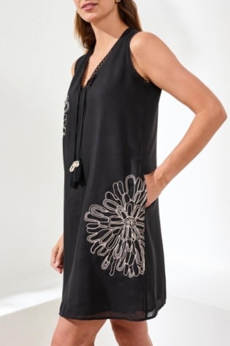 Tribal SLVLESS V NECK DRESS W/EMBROIDERY DTL-957O