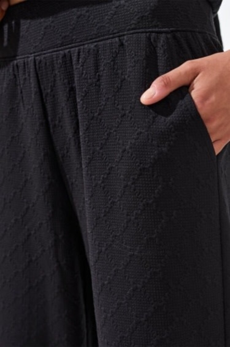 Tribal PULL ON CAPRI W/POCKETS-2464O