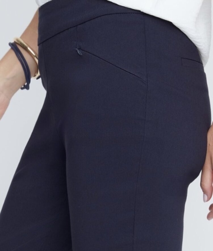 Renuar Renuar R9030 Woven Shorts with Front Pockets